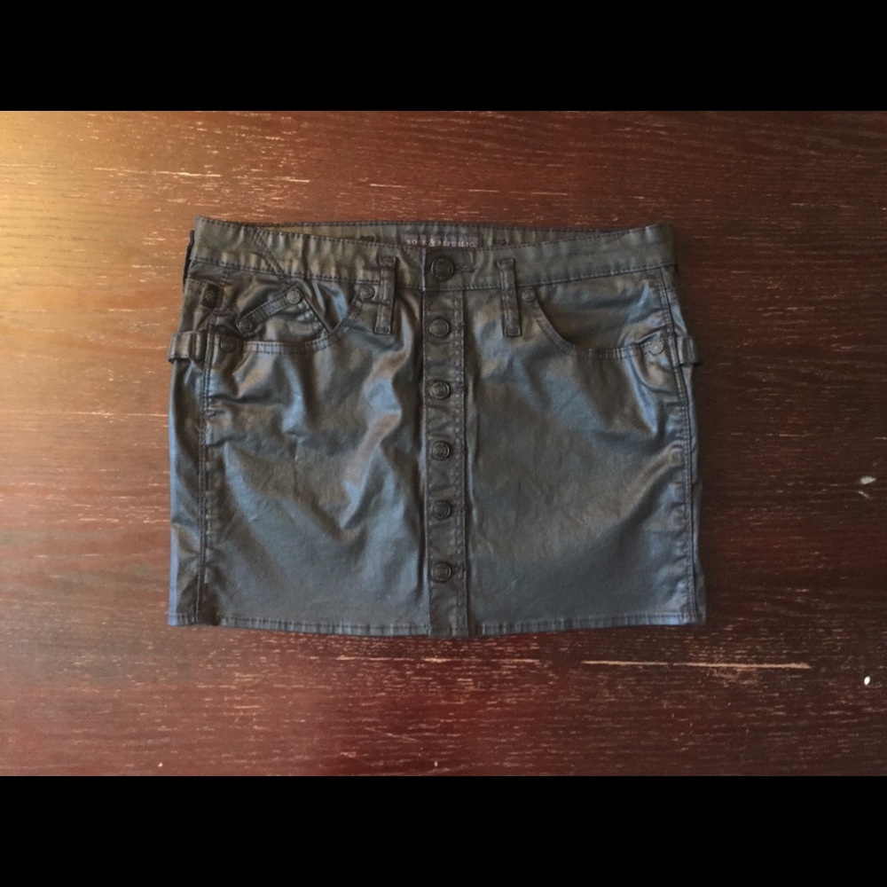 ROCK & REPUBLIC FAUX LEATHER SKIRT NEW